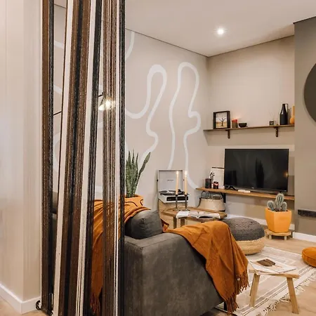 Nejam - 2 Bedrooms And Terrace In Lapa Lissabon