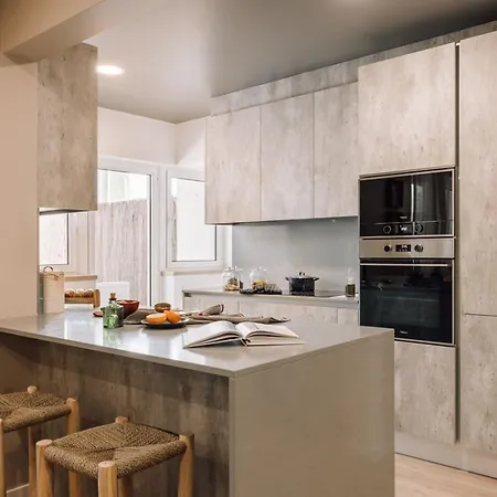 Nejam - 2 Bedrooms And Terrace In Lapa Appartamento *